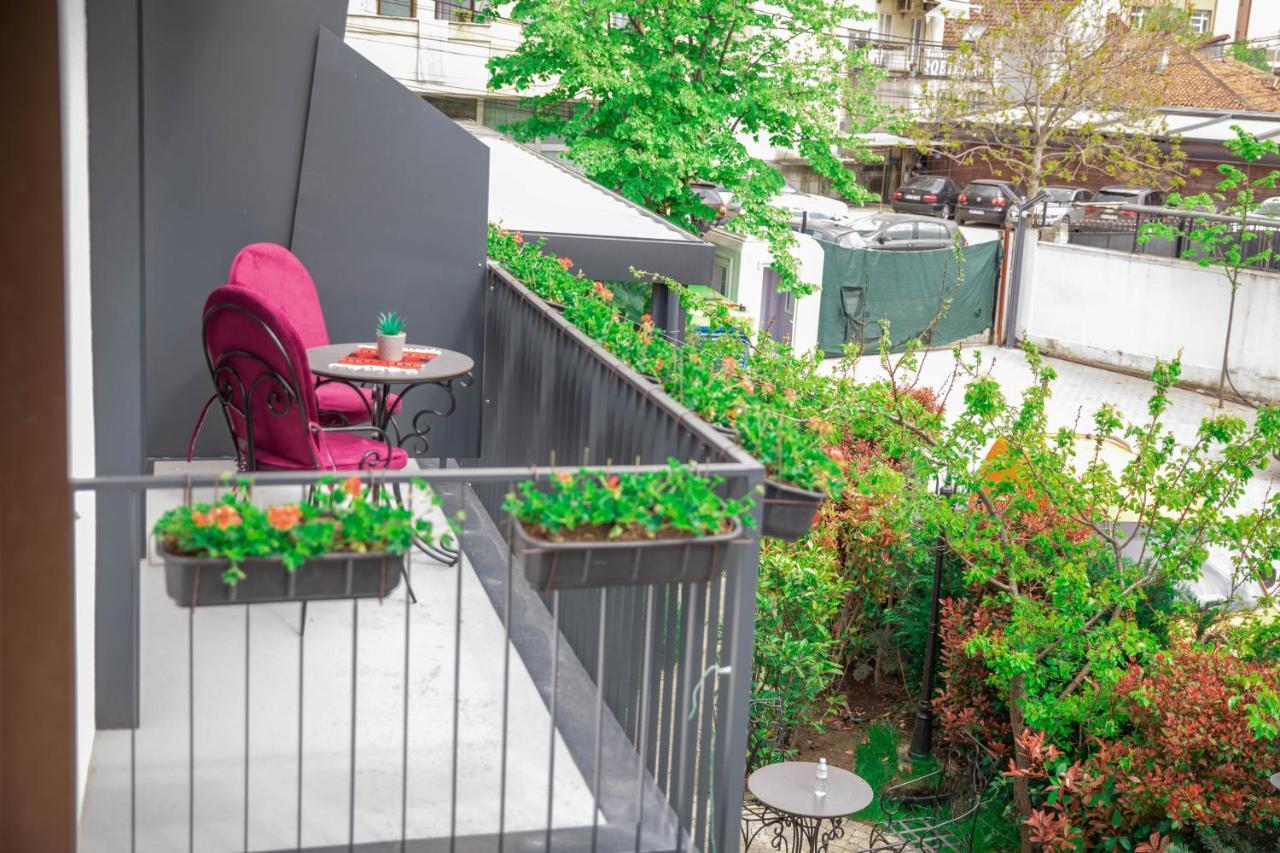 Etnomania Boutique Hotel Pristina Exterior foto